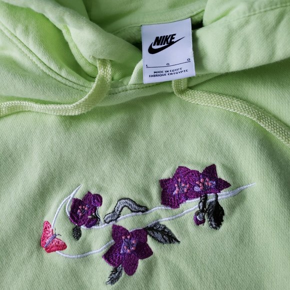 Nike NSW Club Floral Embroidered Logo Green Fleece Pullover Hoodie - Picture 5 of 10